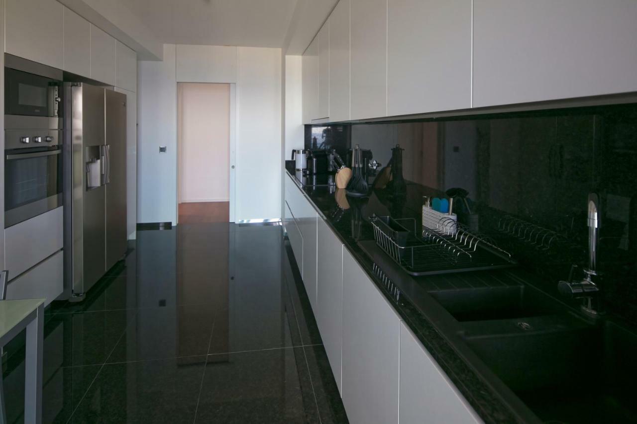 Spacious Luxury Holiday Apartment With A Great View, Funchal, Free Wifi And Parking Exterior photo