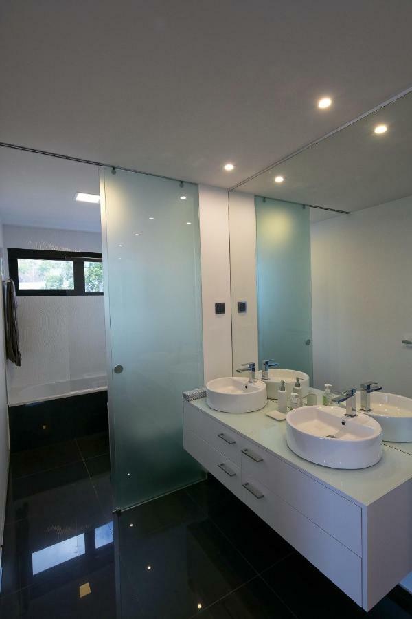 Spacious Luxury Holiday Apartment With A Great View, Funchal, Free Wifi And Parking Exterior photo
